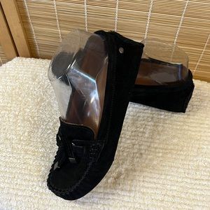 Bearpaw  Moccasins size 6.5 black suede  Shoe